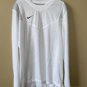 NIKE LONG SLEEVE JERSEY TEE